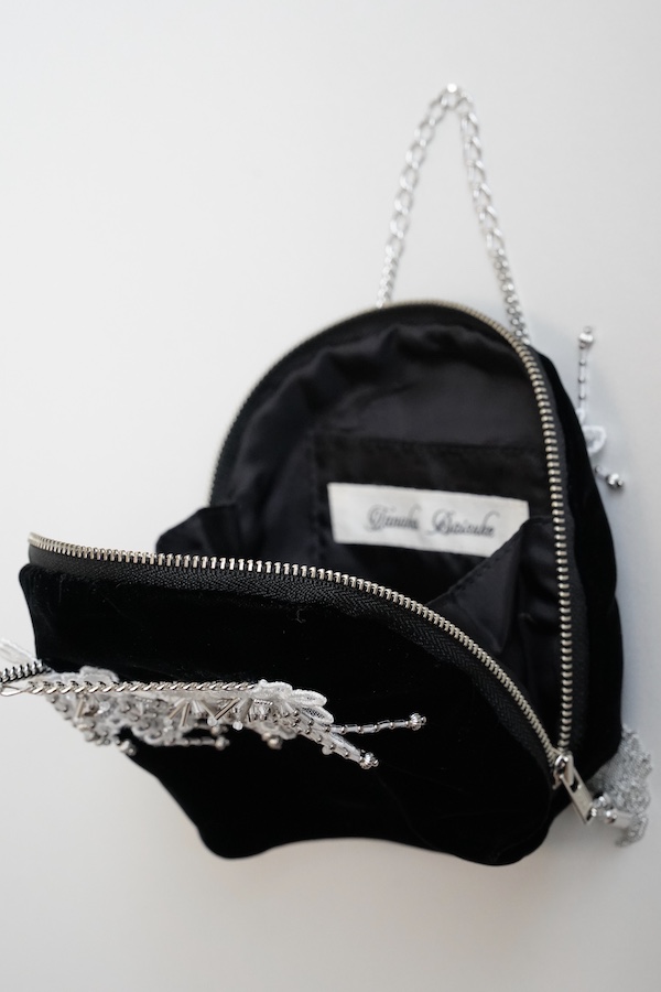 Tanaka Daisuke（3泊4日） Snow bijou Pouch bag / June