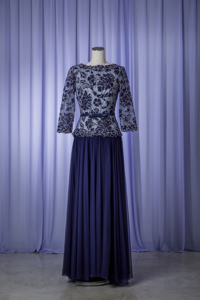 TADASHI SHOJI ネイビーフラワーチュールロングドレス | 結婚式