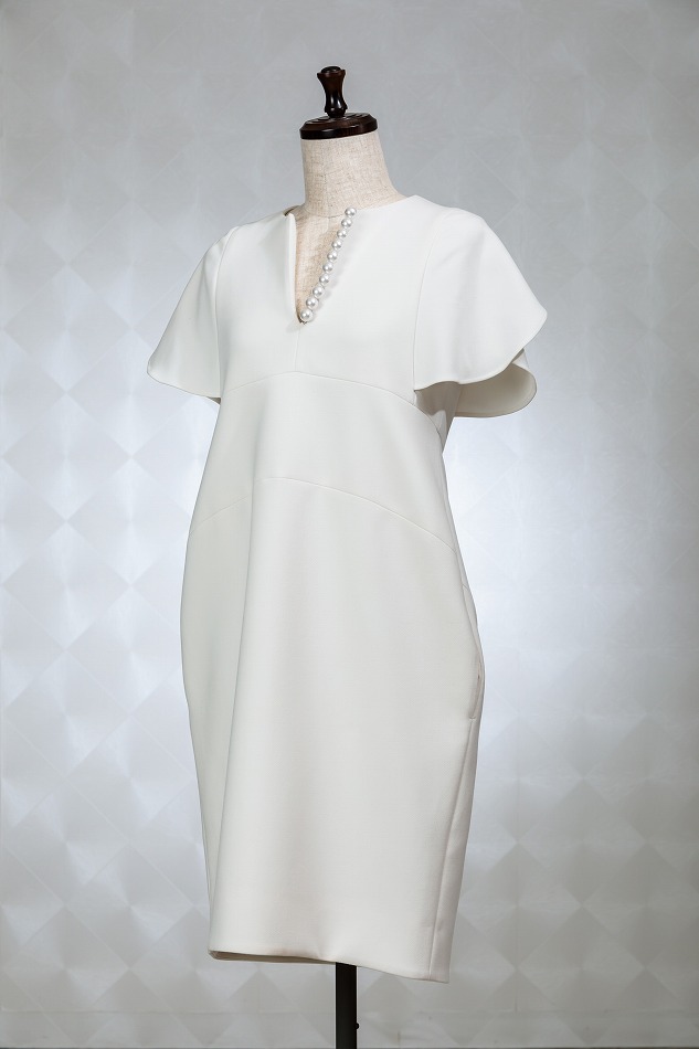 YOKOCHAN ヨーコチャン 半袖パール（ホワイト）ドレス | 結婚式