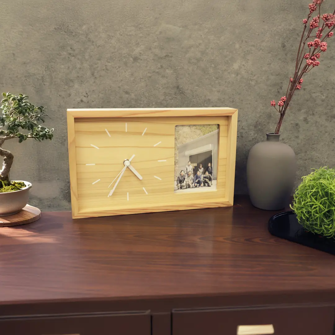 フォトフレーム付き時計 | ノベルティや記念品でSDGsに間伐材、木製
