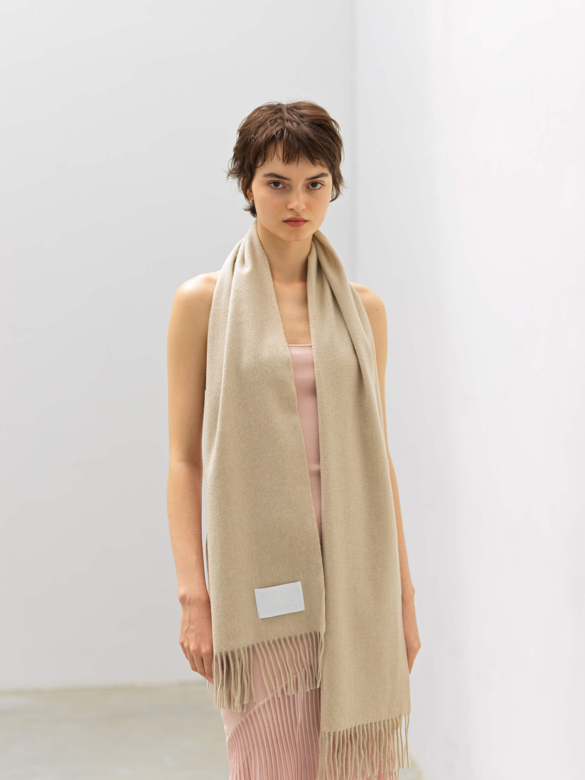 カシミヤスマフラー エクリュ | EDWARD BROWN(エドワードブラウン)公式