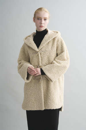 three dots(スリードッツ)｜プードルボア ダッフルコート/オフホワイト