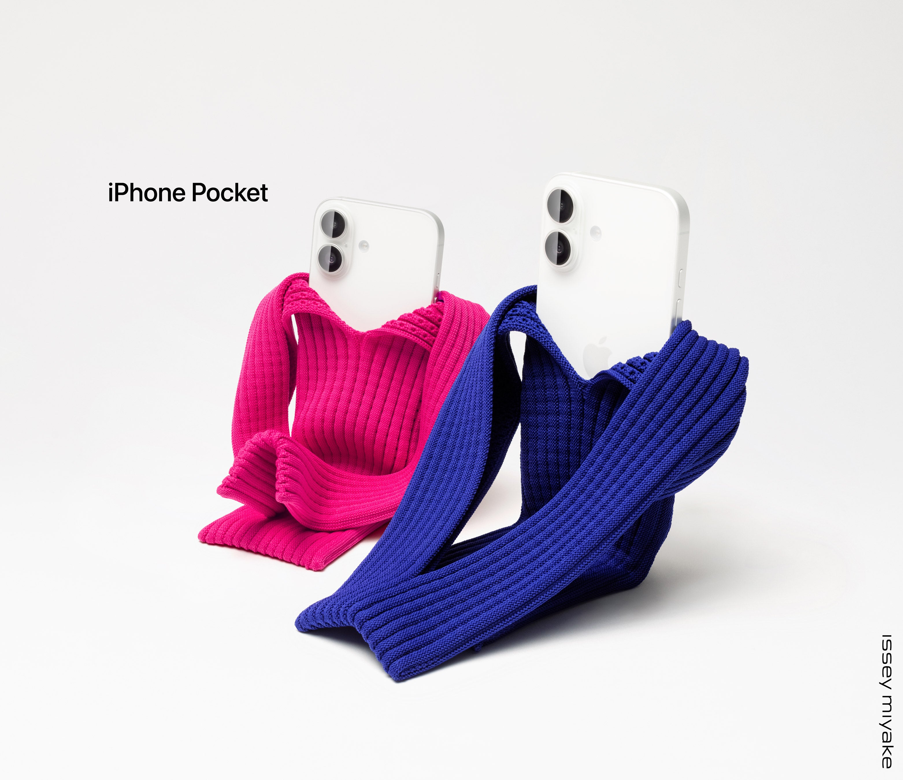 小物 iPhone Pocket by ISSEY MIYAKE Purple iPhone Pocketを発表