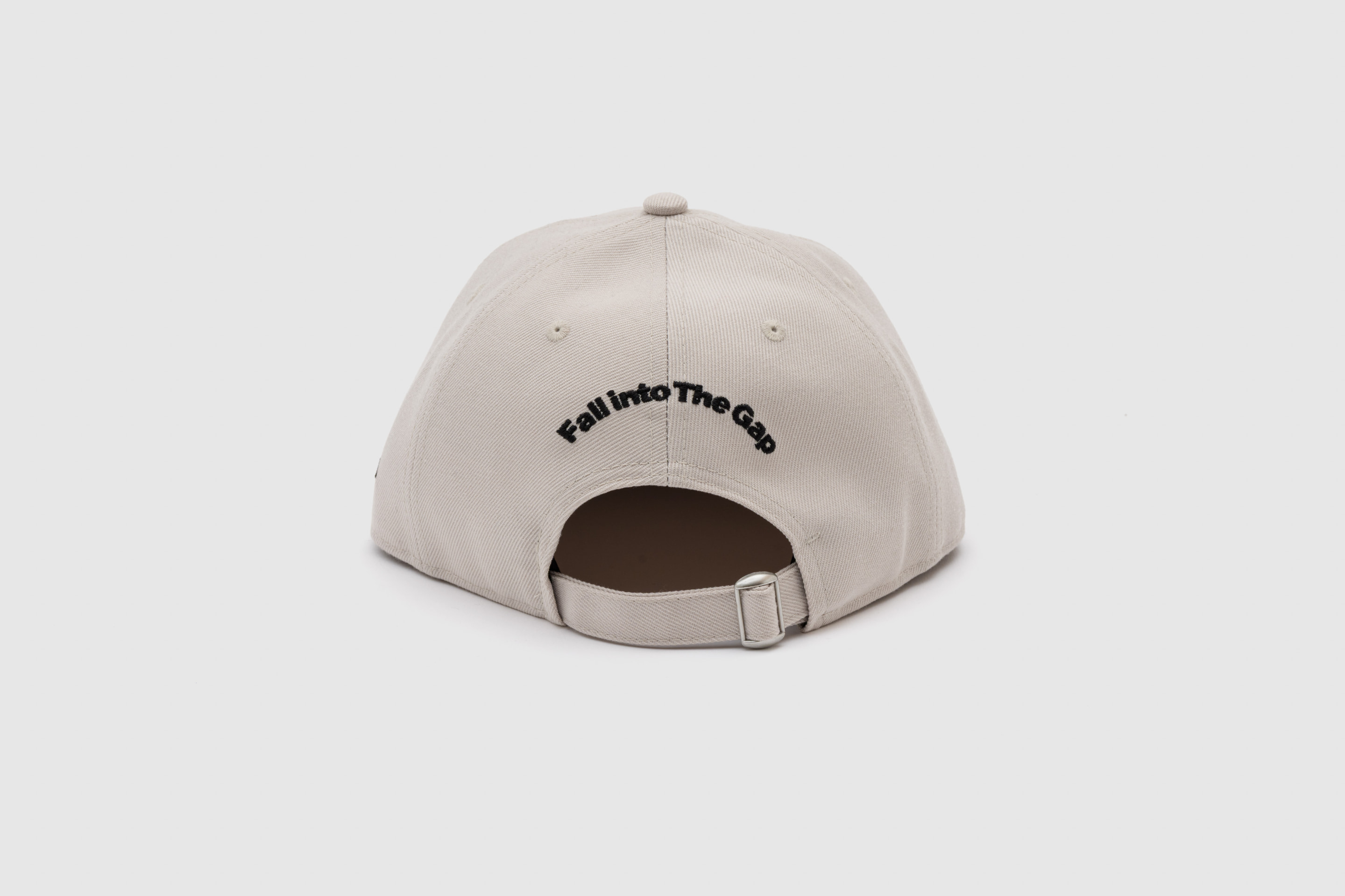 日本限定発売となるGap×NEW ERA®のコラボベースボールキャップが登場
