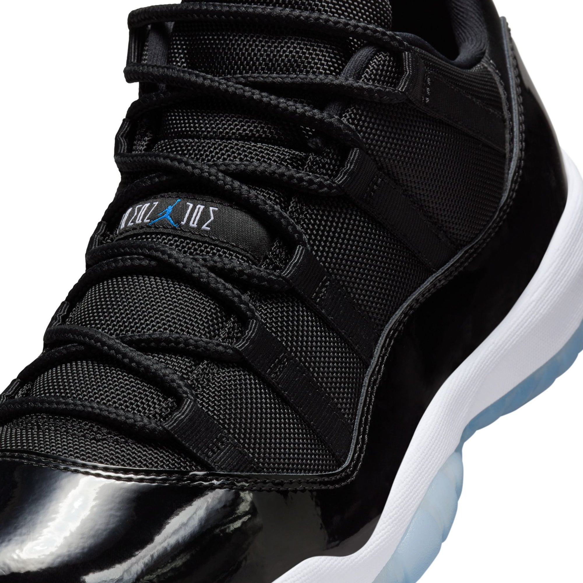 Air Jordan Mens 11 Retro Low Shoes – Extra Butter