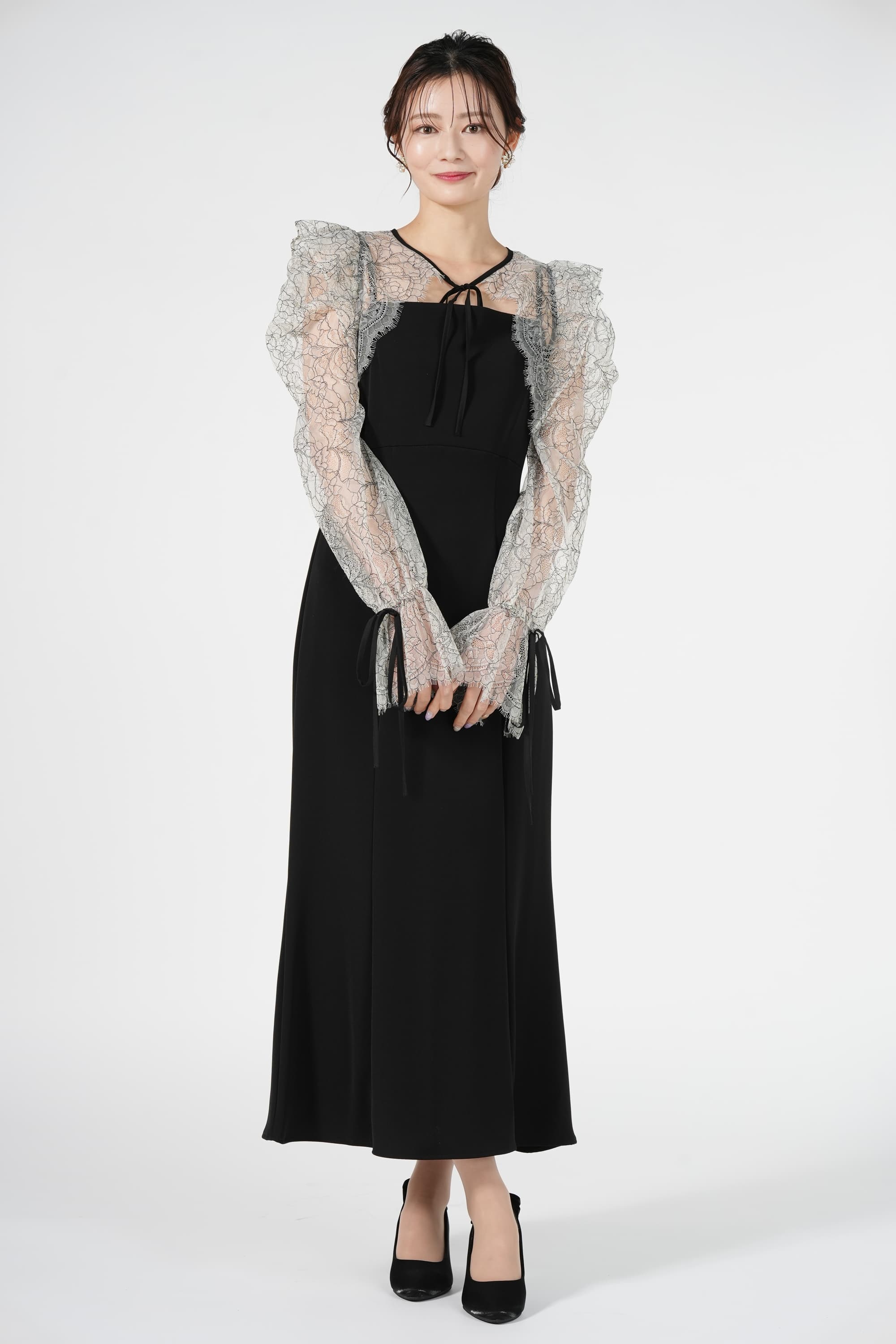 SNIDEL 総レースボレロ付きレイヤードブラックドレス (SS〜S) を