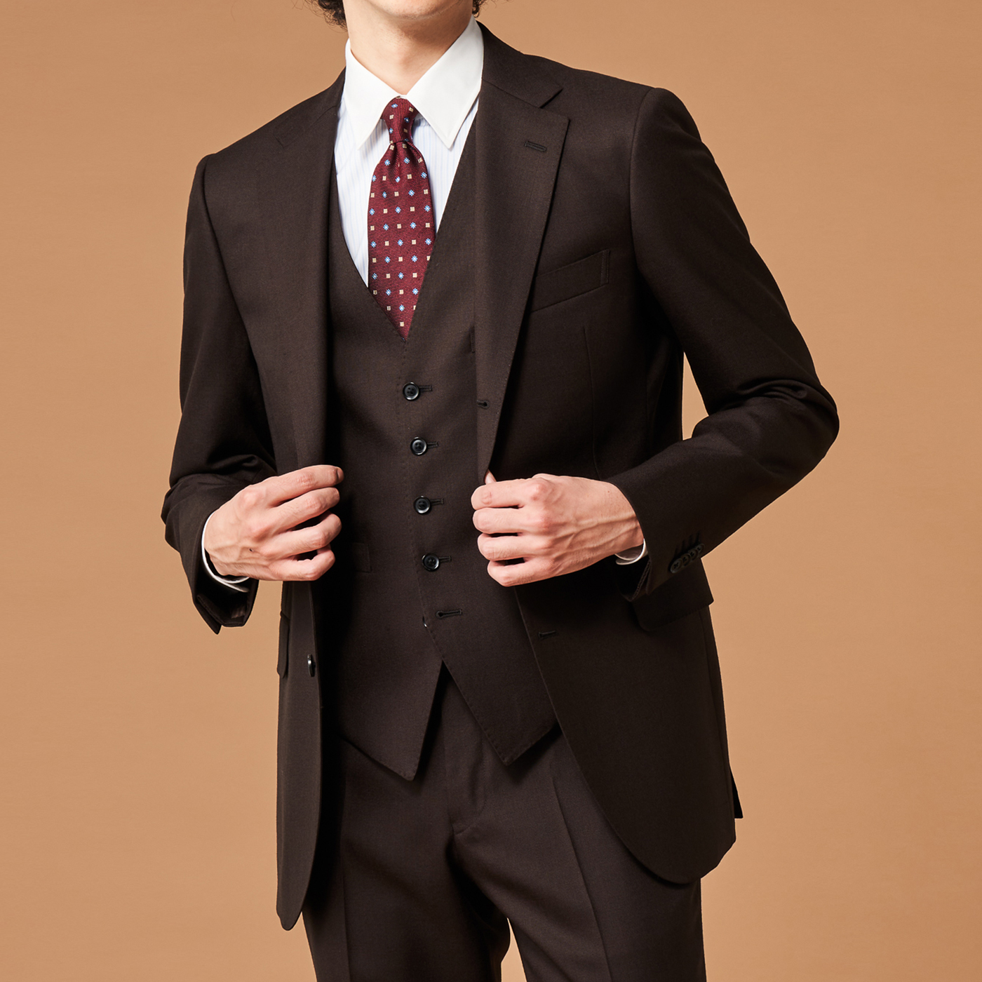 ブラウン無地スリーピーススーツ | オーダースーツのFABRIC TOKYO