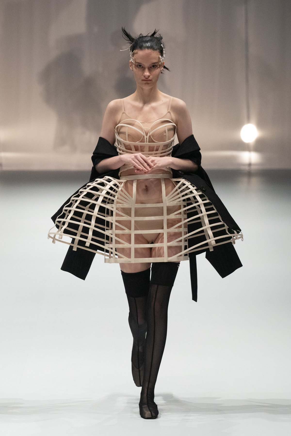 Chika Kisada 2023年秋冬コレクション | 東京 | 画像75枚 - FASHIONSNAP