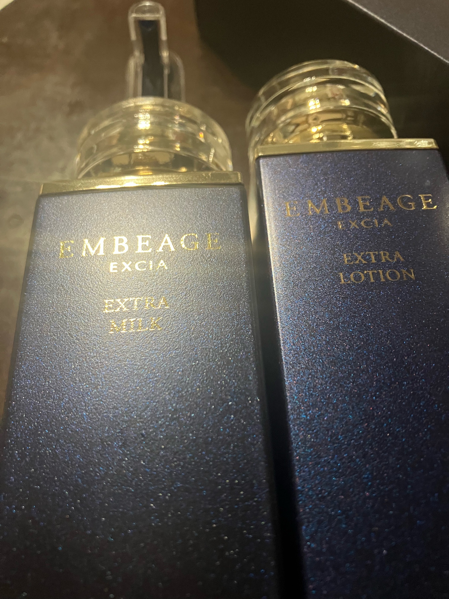 アルビオン / エクシア アンベアージュ エクストラミルクの公式商品