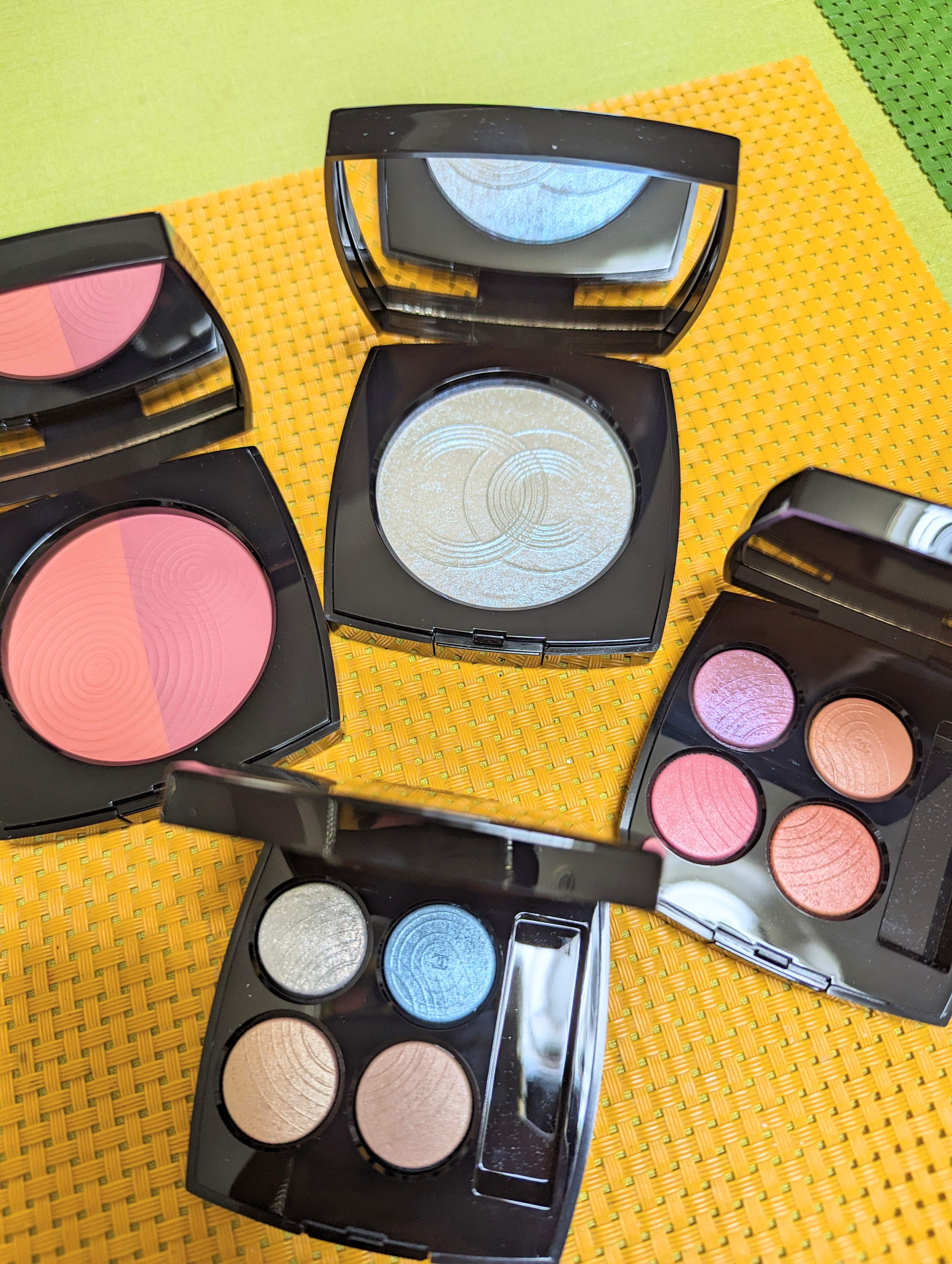 シャネル / ルミエール ドゥ ローシャンの公式商品情報｜美容・化粧品