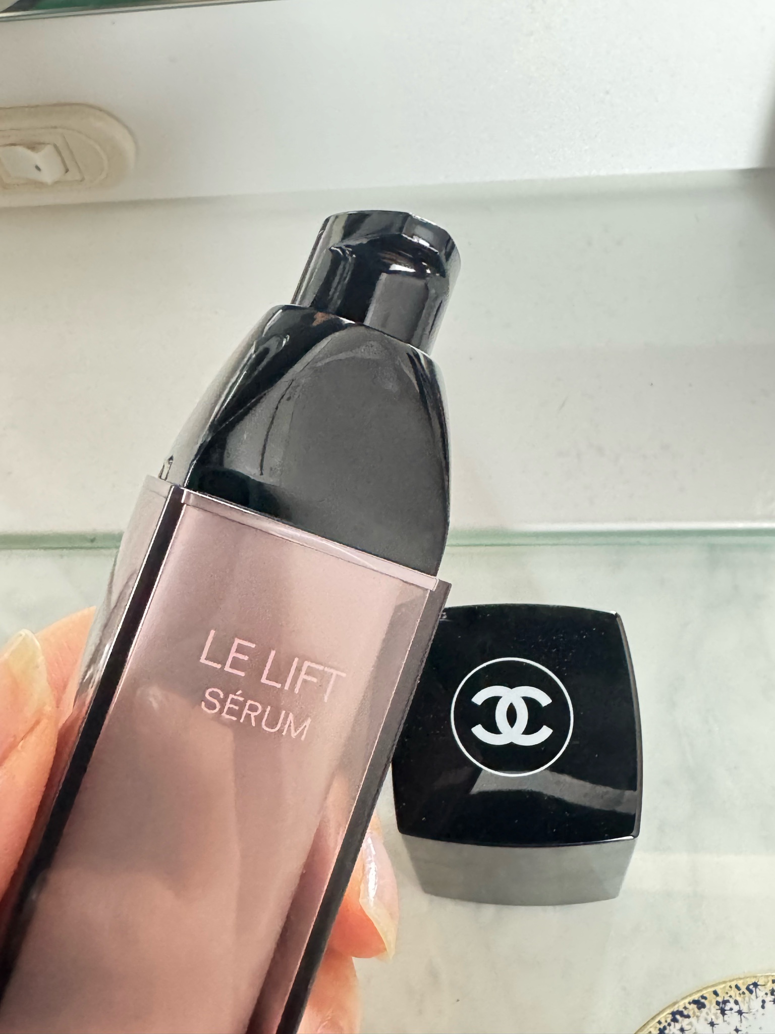 シャネル / ル リフト セラムの公式商品情報｜美容・化粧品情報は