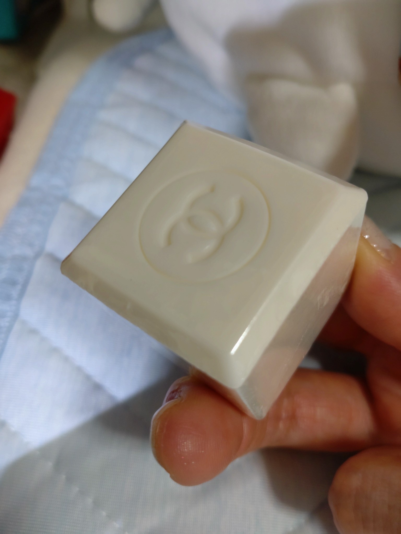 シャネル / チャンス オー フレッシュ レ サヴォンの公式商品情報