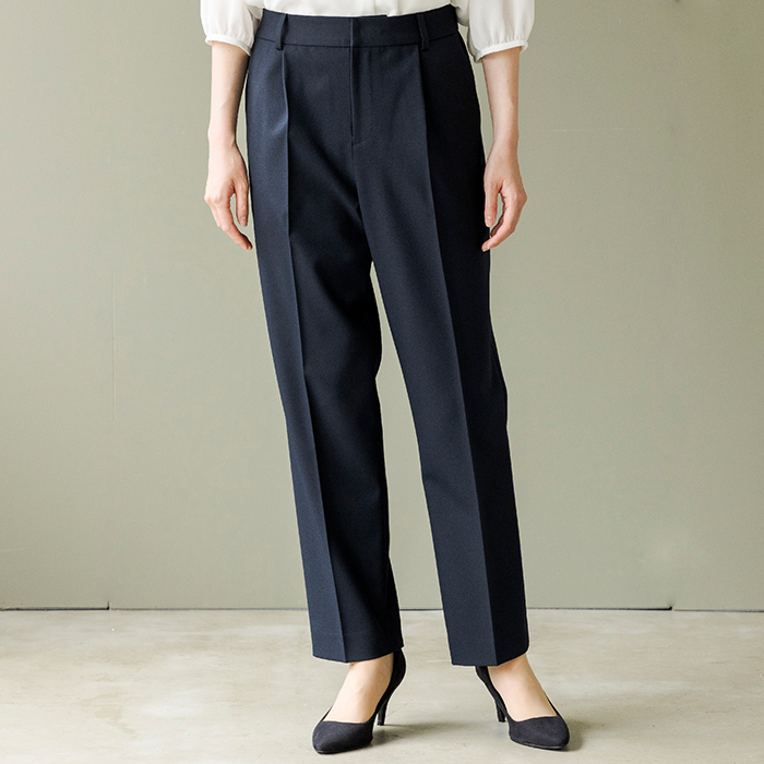 洗える｜定番ネイビーパンツスーツ 13号・ネイビー｜東京ソワール