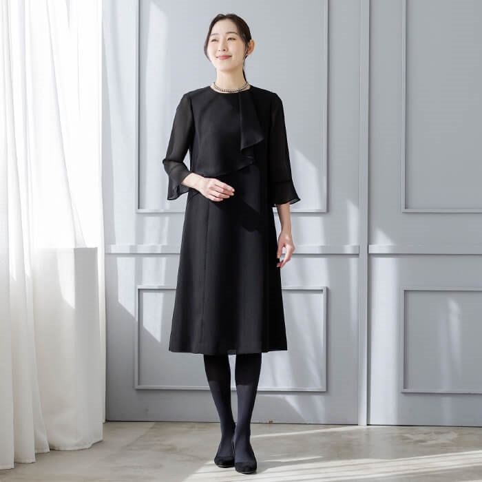 洗える｜フェミニンな絡み織りワンピース 9号・ブラック｜東京