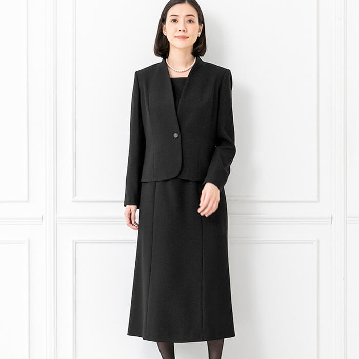 正喪服スタイルのアンサンブル 9号・ブラック｜東京ソワール