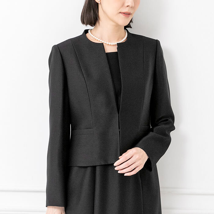 スーツ風のアンサンブル 17号・ブラック｜東京ソワールオンラインストア