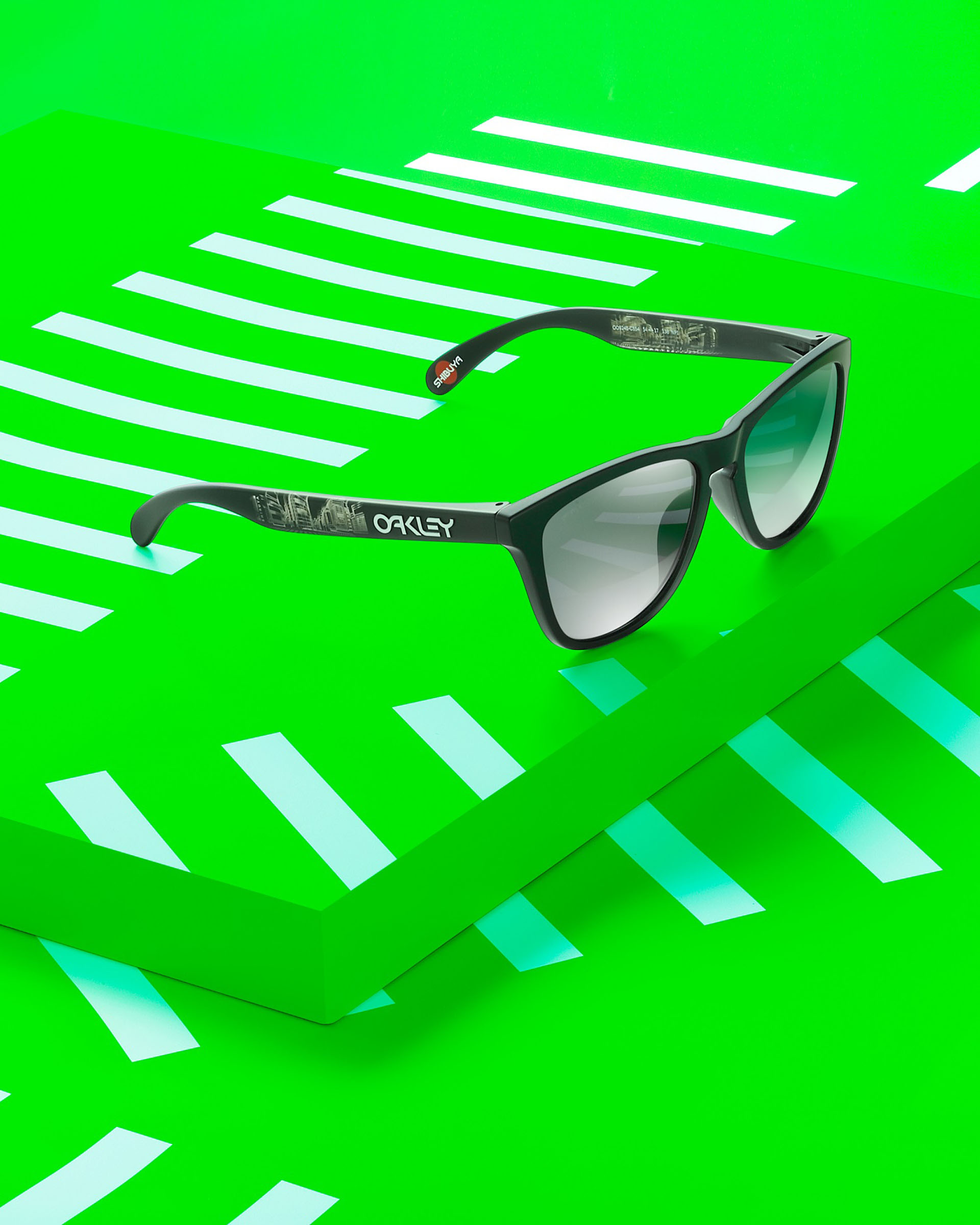 OAKLEYからブランドと渋谷を繋ぐ「HACHIコレクション」が登場！ ｜ FLY