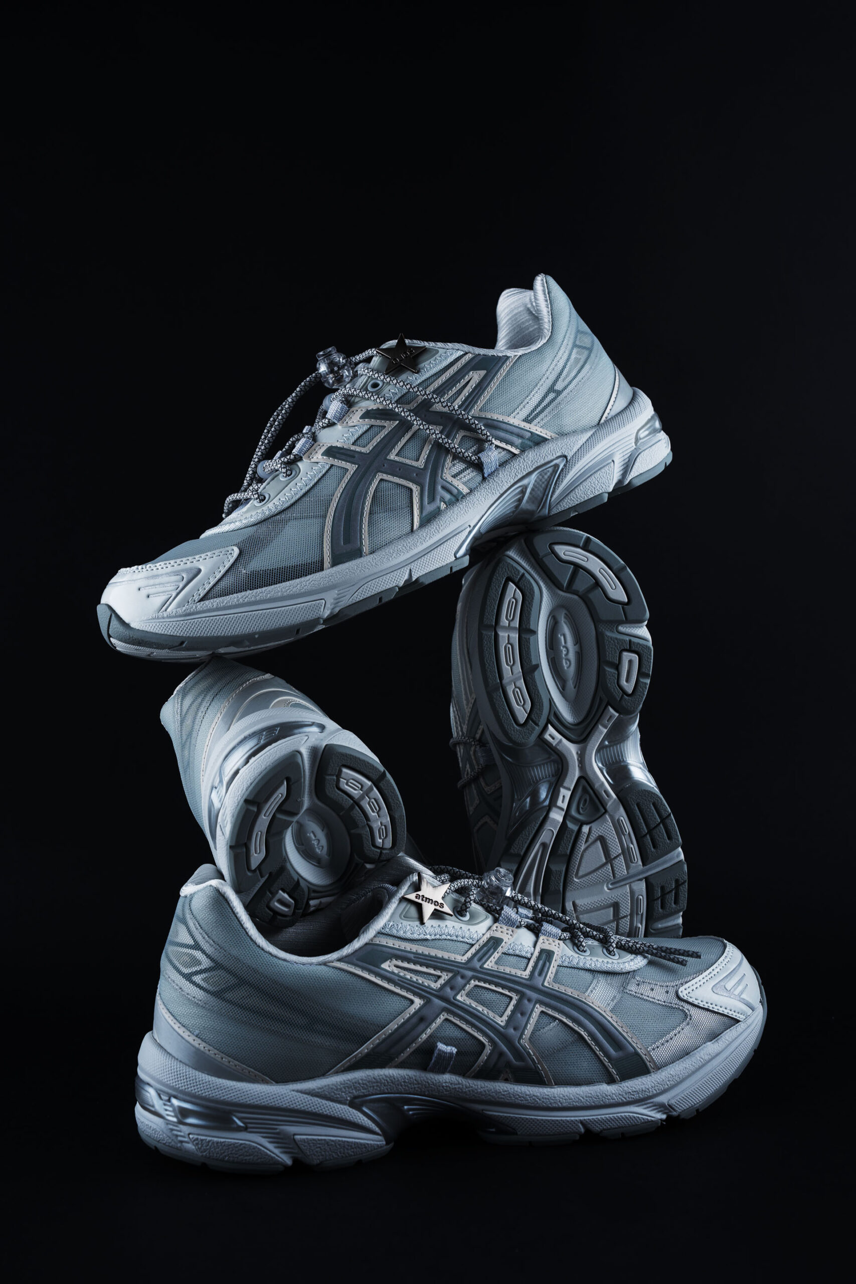 atmosからOJOSとの別注モデル「ASICS GEL-1130 RE」が12月14日(木)登場