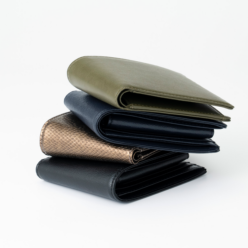 JUSTIN：メンズ二つ折り財布 – FUMIKODA