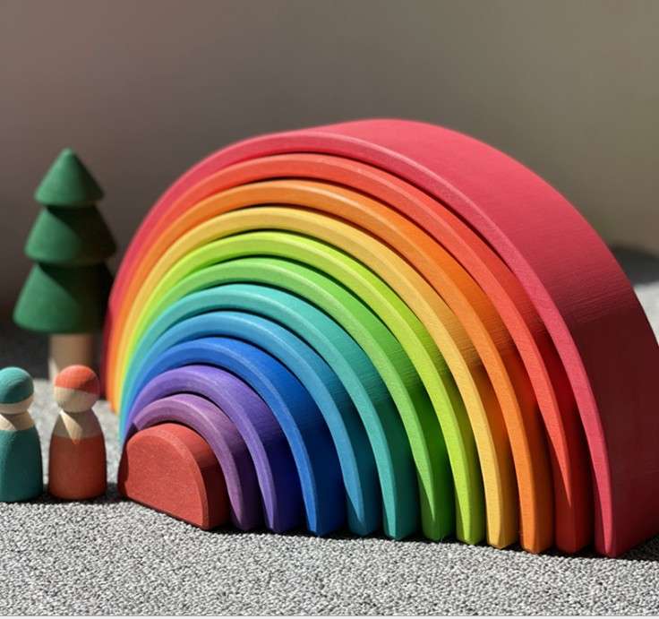 知育玩具 木製虹型積み木セット ネジ|知育玩具専門通販 クリエイトイズ