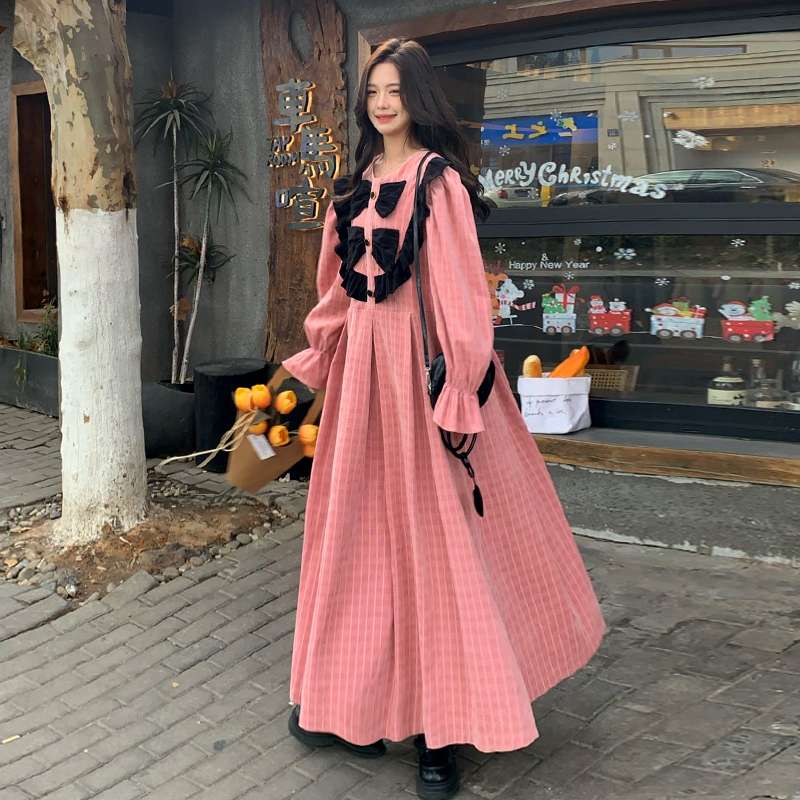 ピンクコーデ フリル付きロングワンピース ワンピース|ピンクコーデ